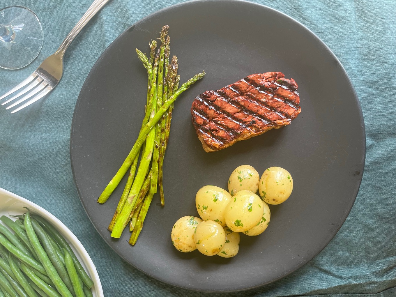 Adamo Foods steak with asparagus and potatoes