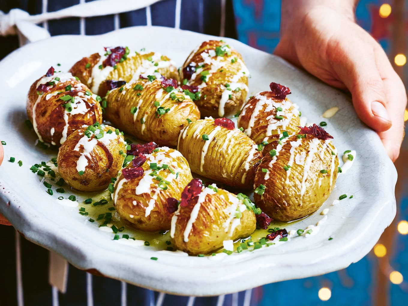 VegNews.HasselbackPotatoes