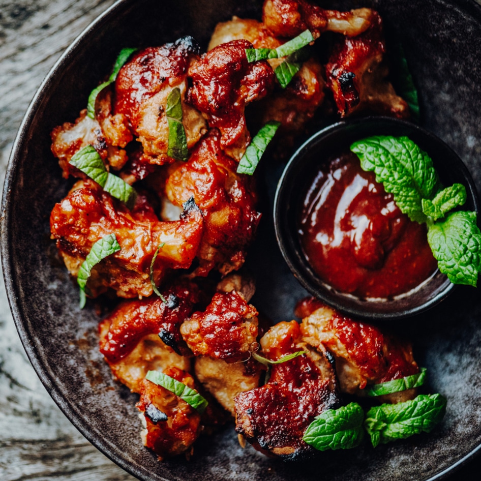 12 Delicious Sauces to Dip Your Meatless Wings Into