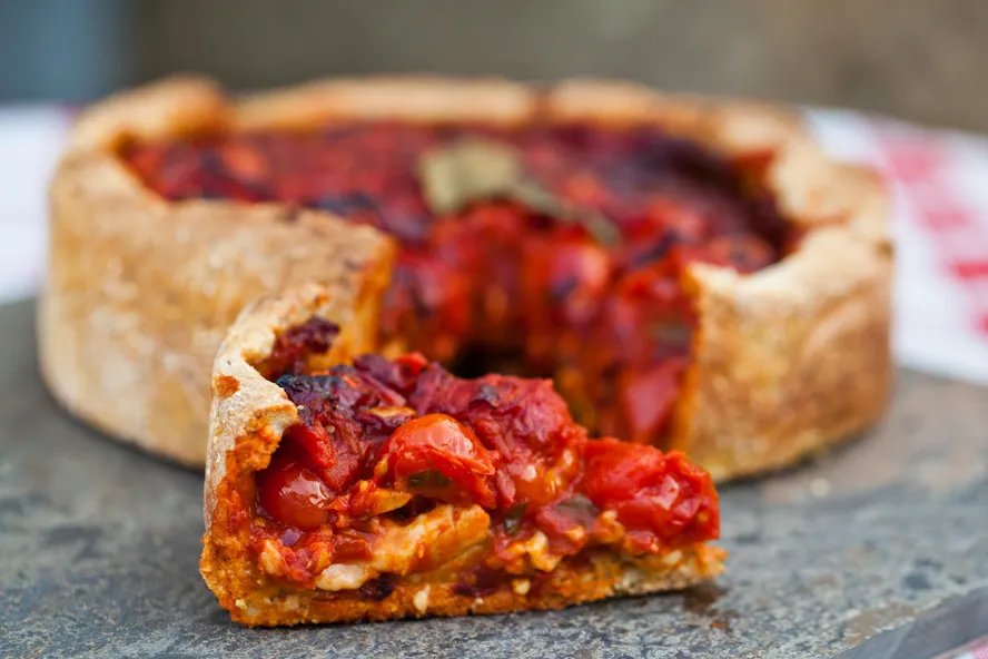 Vegan Chicago Style Deep Dish Pizza With Spicy Sauce